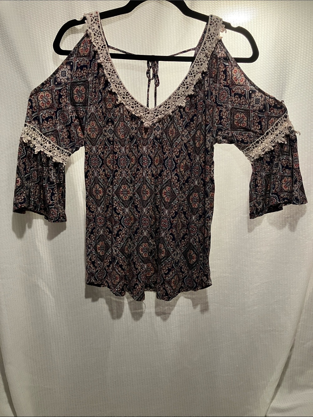Cold-Shoulder Paisley Blouse with Crochet Trim - Navy - Picture 1 of 10